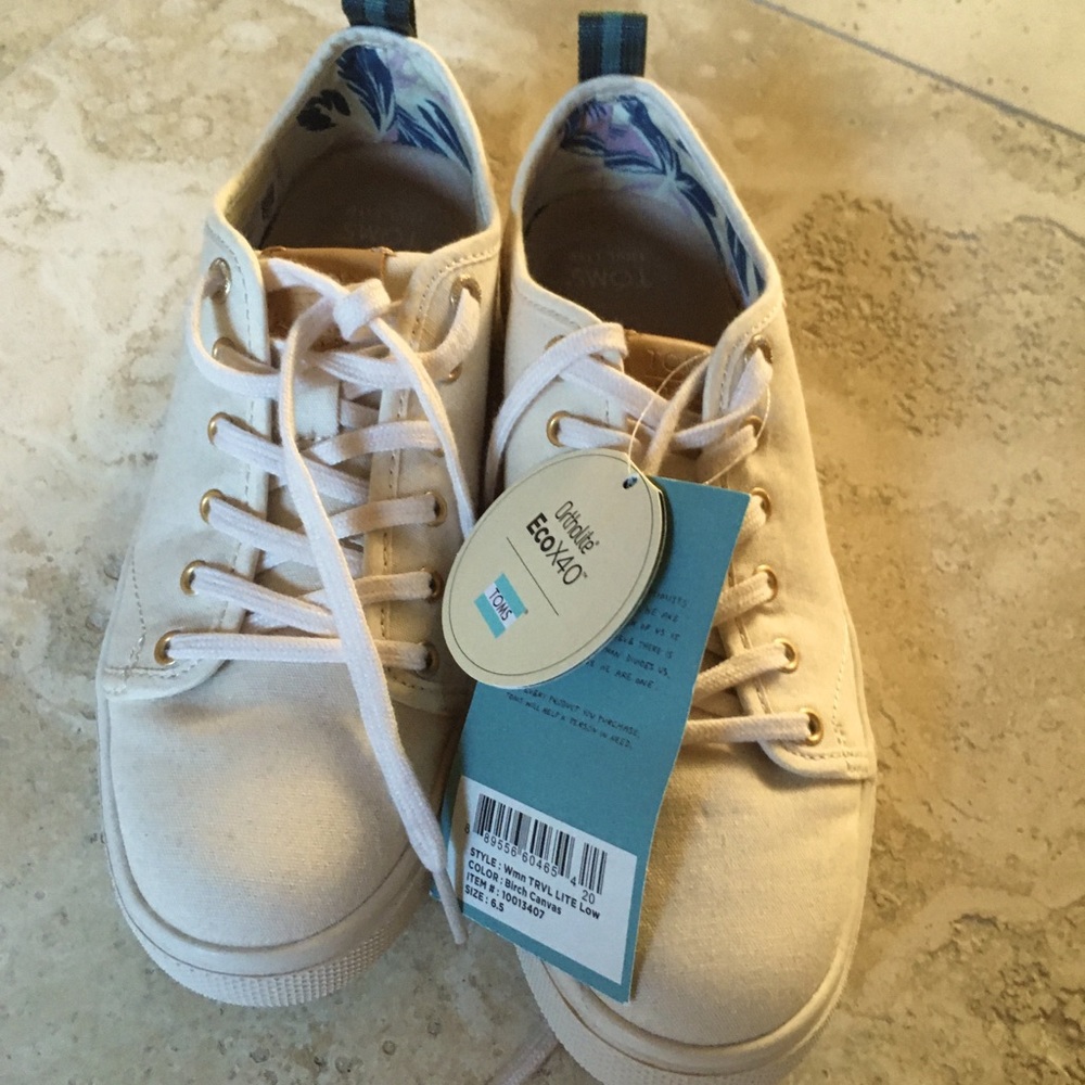 Women’s Tom’s Travl Lte Sneakers-New